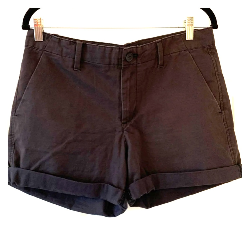 Gap size 8 shorts